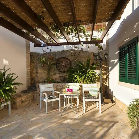 Villa Bijeli Dvori Skradin